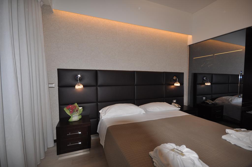 Hotel Adriatic&Beauty Rimini Exterior photo